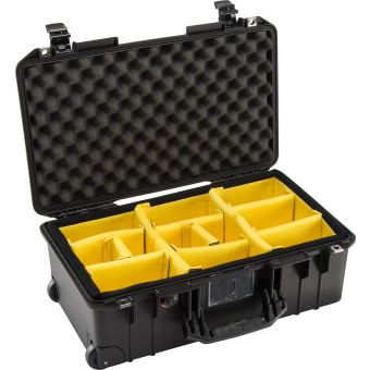 Peli Air 1535 Carry-On Case Black with Divider